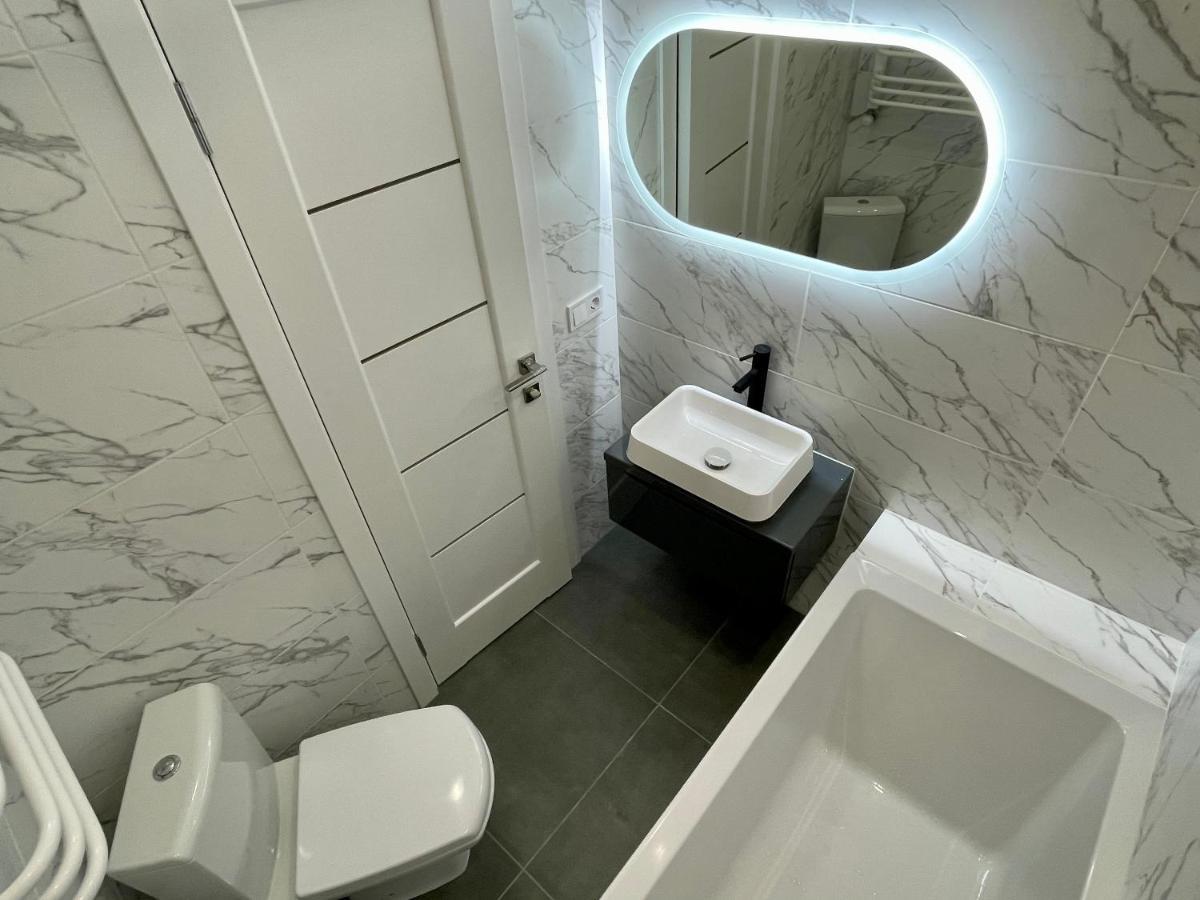 Apartment Premium In Center Ivano-Frankivsk Extérieur photo